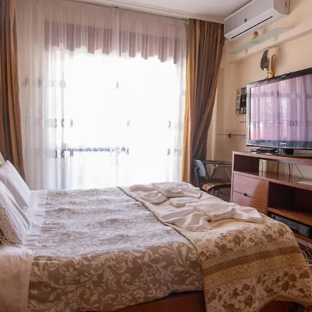 Pateo - Algarve - By Bedzy *